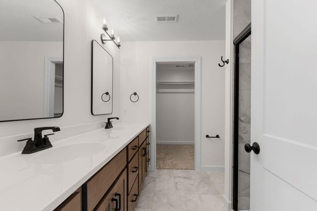 5663 RALPH DOBBS WAY, Columbia, MO 65203