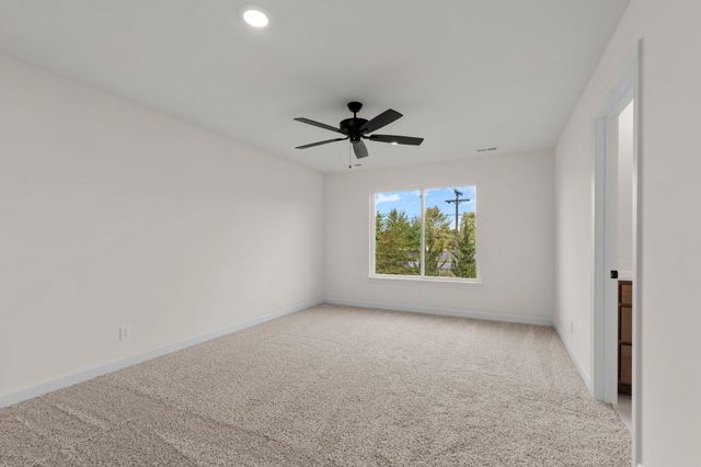 5663 RALPH DOBBS WAY, Columbia, MO 65203