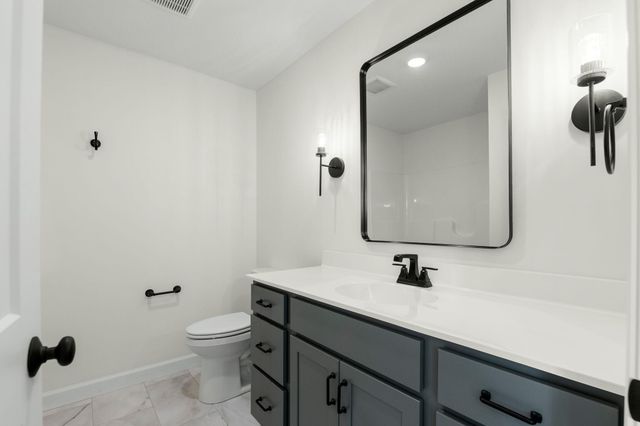 5663 RALPH DOBBS WAY, Columbia, MO 65203