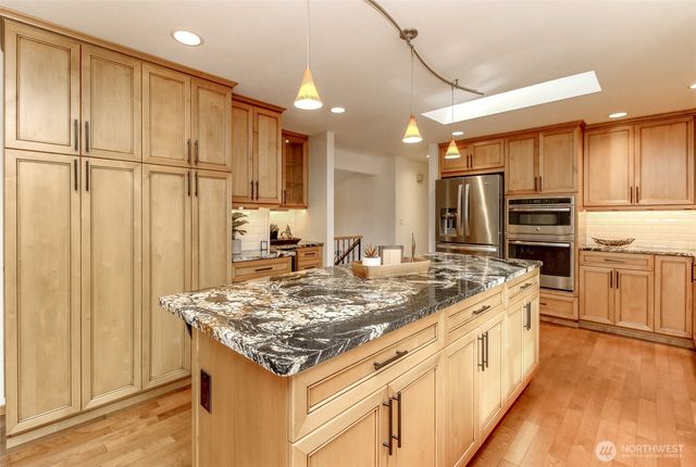 7902 64th Street Ct W, University Place, WA 98467