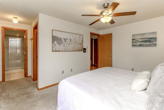 7902 64th Street Ct W, University Place, WA 98467