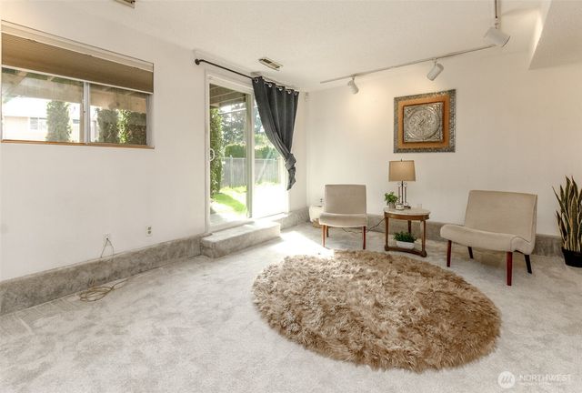 7902 64th Street Ct W, University Place, WA 98467