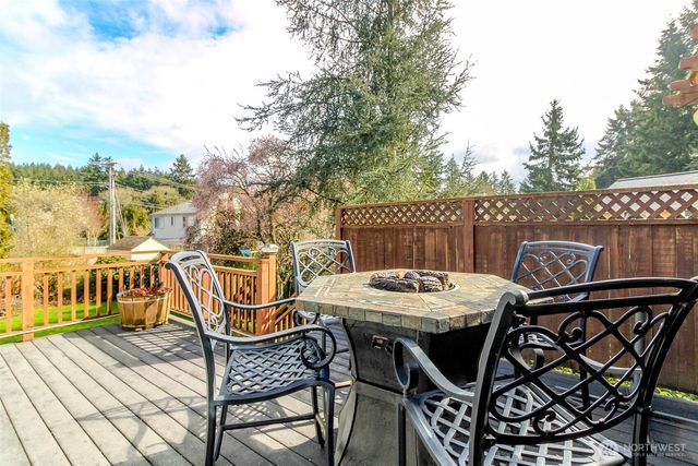 7902 64th Street Ct W, University Place, WA 98467