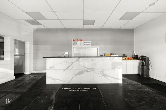 1123 W Catalpa Avenue, Chicago, IL 60640