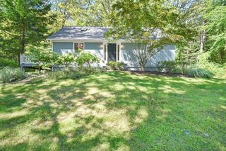 12 Nelson Lane, Newtown, CT 06470