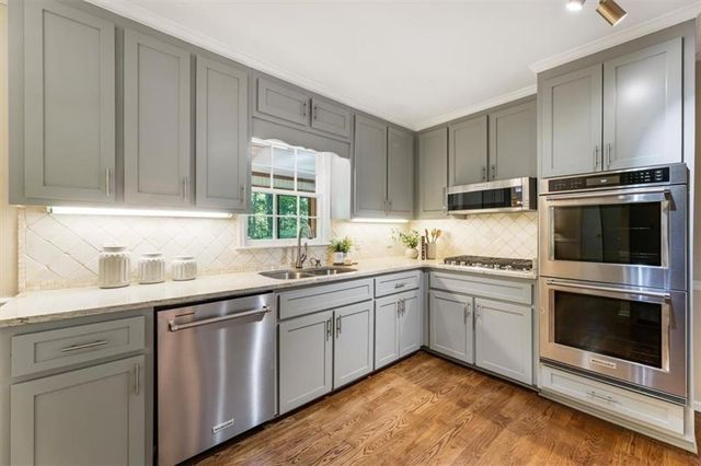1820 Branch Valley Drive, Roswell, GA 30076