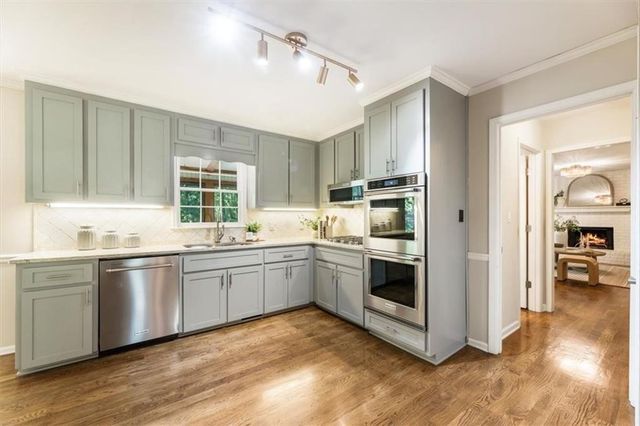 1820 Branch Valley Drive, Roswell, GA 30076