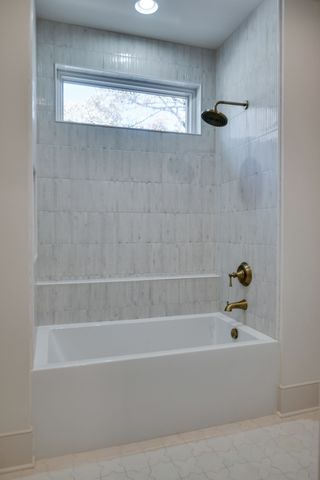 811 Neartop Dr, Nashville, TN 37205