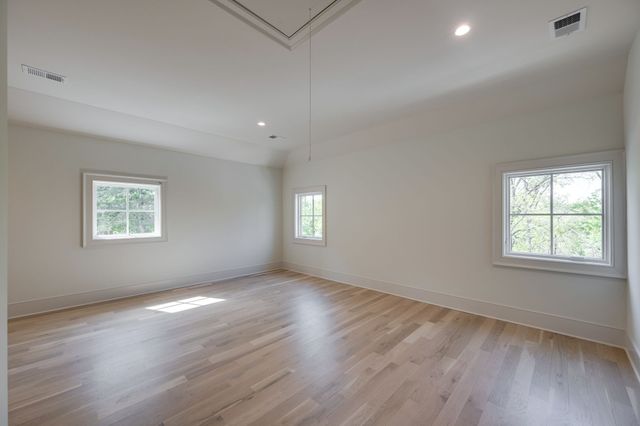 811 Neartop Dr, Nashville, TN 37205