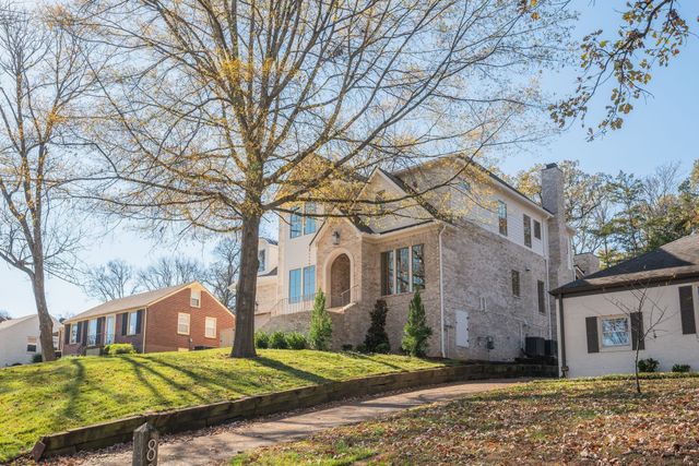 811 Neartop Dr, Nashville, TN 37205