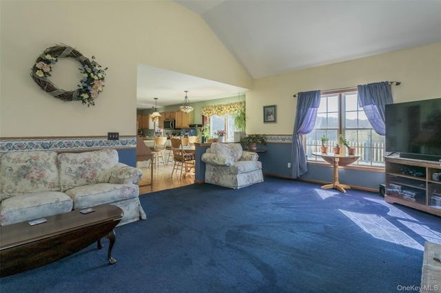 24 Sesame Street, Rock Tavern, NY 12575