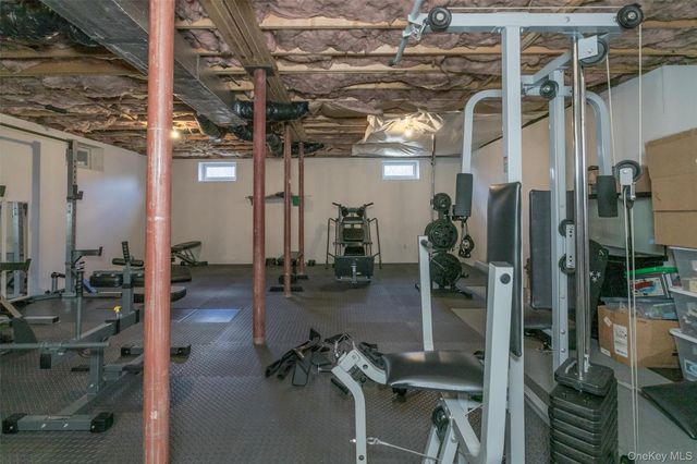 24 Sesame Street, Rock Tavern, NY 12575