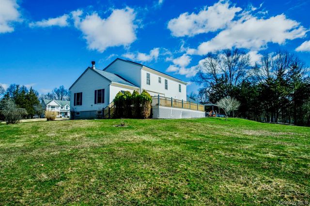 24 Sesame Street, Rock Tavern, NY 12575