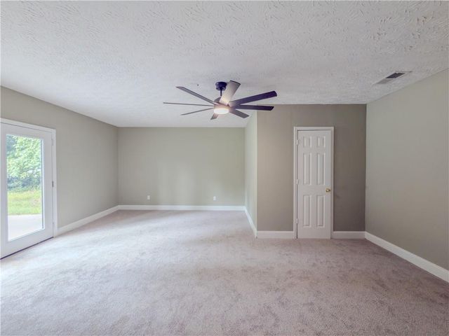 175 Stoneview Circle, Covington, GA 30016