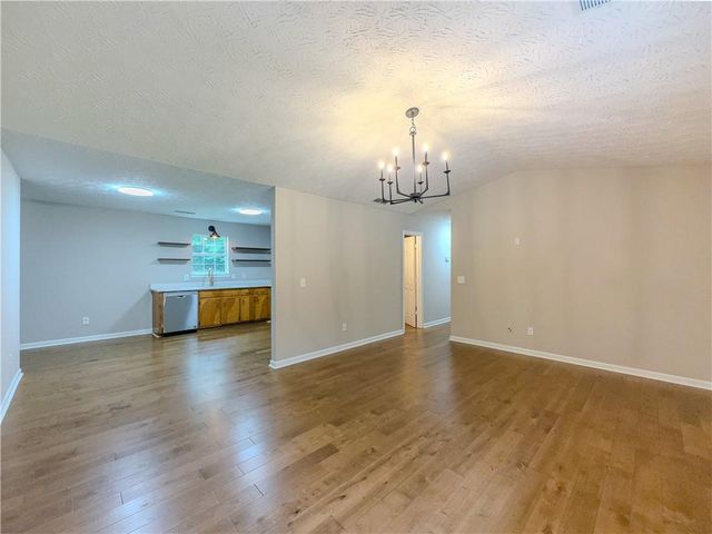 175 Stoneview Circle, Covington, GA 30016