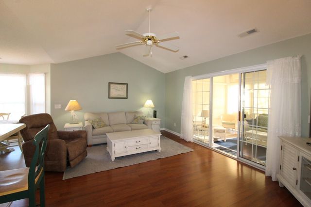 528 Westham Dr., Murrells Inlet, SC 29576