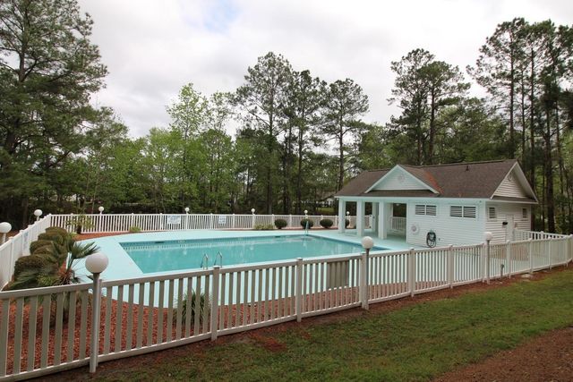 528 Westham Dr., Murrells Inlet, SC 29576