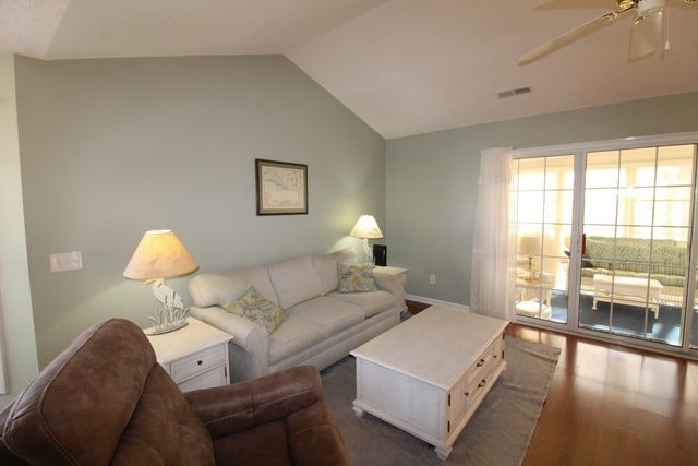 528 Westham Dr., Murrells Inlet, SC 29576