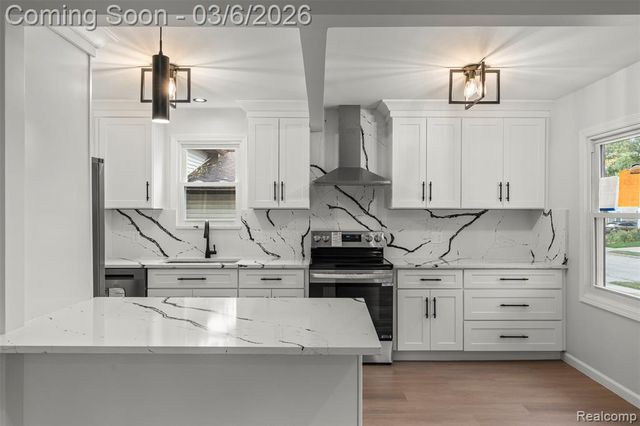 334 Marlin Avenue, Royal Oak, MI 48067