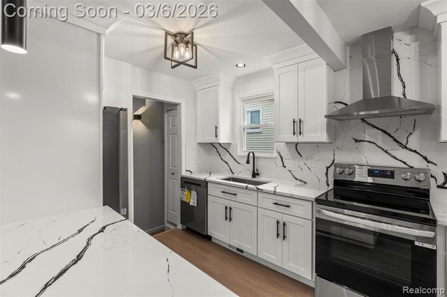 334 Marlin Avenue, Royal Oak, MI 48067