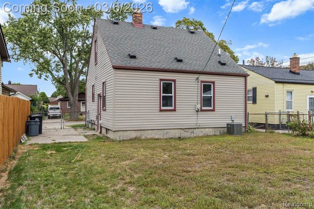 334 Marlin Avenue, Royal Oak, MI 48067