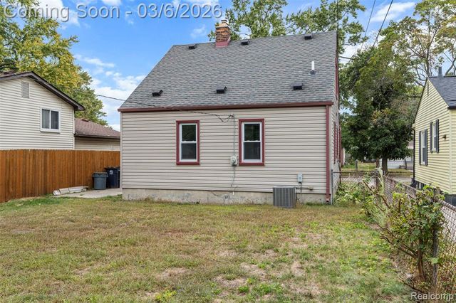 334 Marlin Avenue, Royal Oak, MI 48067