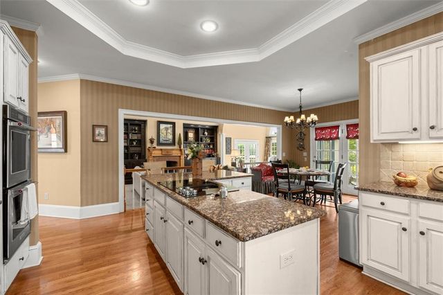 2219 Lattimore Farm Drive NW, Kennesaw, GA 30152