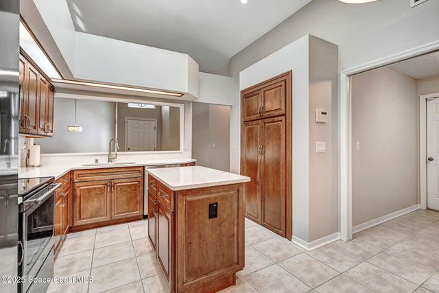 106 Tradewinds Drive 106, Indian Harbour Beach, FL 32937