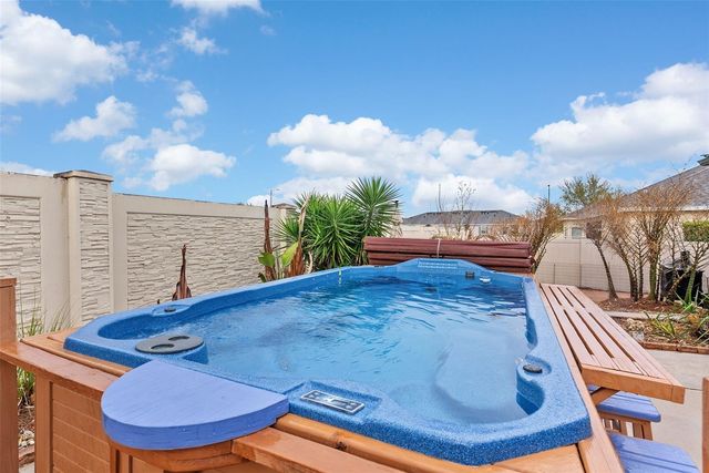 203 MESSINA PLACE, Howey In The Hills, FL 34737