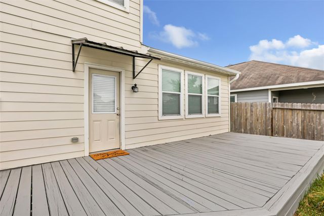 10776 S Lake Mist Lane, Willis, TX 77318