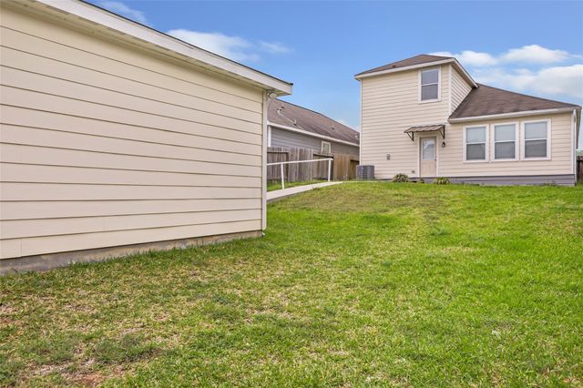 10776 S Lake Mist Lane, Willis, TX 77318