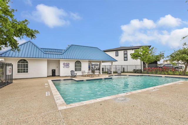 10776 S Lake Mist Lane, Willis, TX 77318