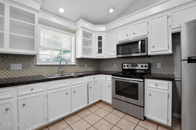 816 Strawberry Pointe, Madison, MS 39110