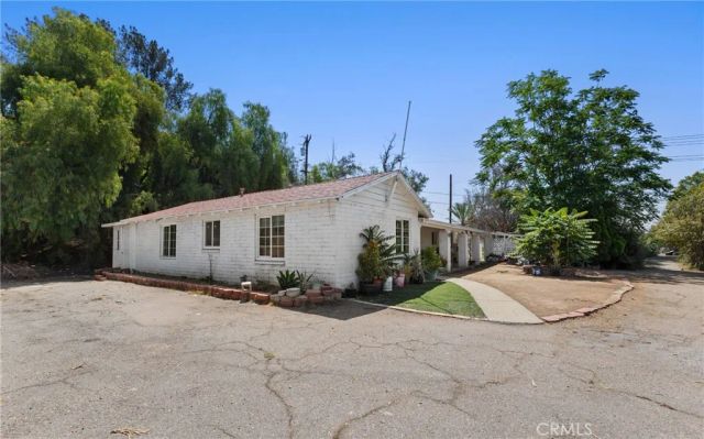 1684 Broadway, El Cajon, CA 92021