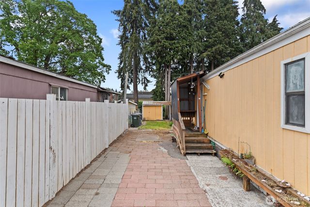 15016 W Thorne LN SW #7, Lakewood, WA 98498