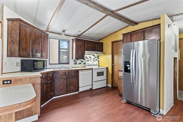 15016 W Thorne LN SW #7, Lakewood, WA 98498