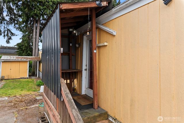 15016 W Thorne LN SW #7, Lakewood, WA 98498