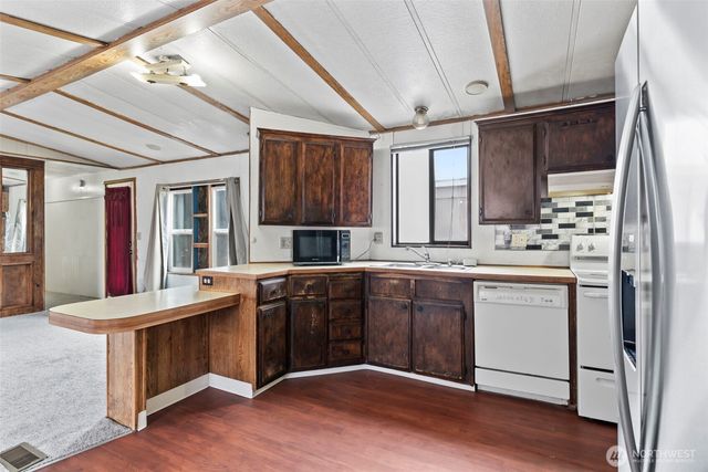 15016 W Thorne LN SW #7, Lakewood, WA 98498