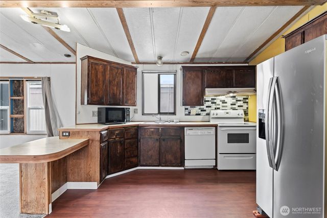 15016 W Thorne LN SW #7, Lakewood, WA 98498