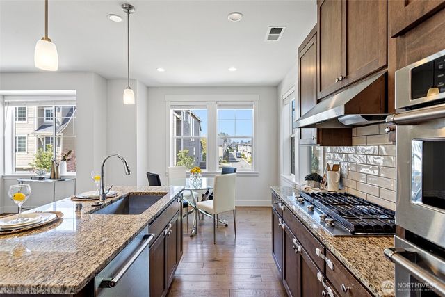 18521 46th Avenue SE, Bothell, WA 98012