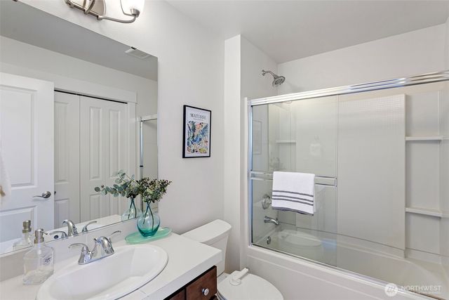 18521 46th Avenue SE, Bothell, WA 98012