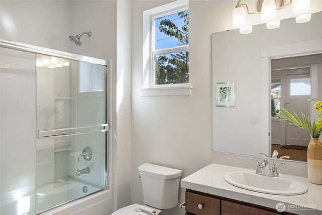 18521 46th Avenue SE, Bothell, WA 98012