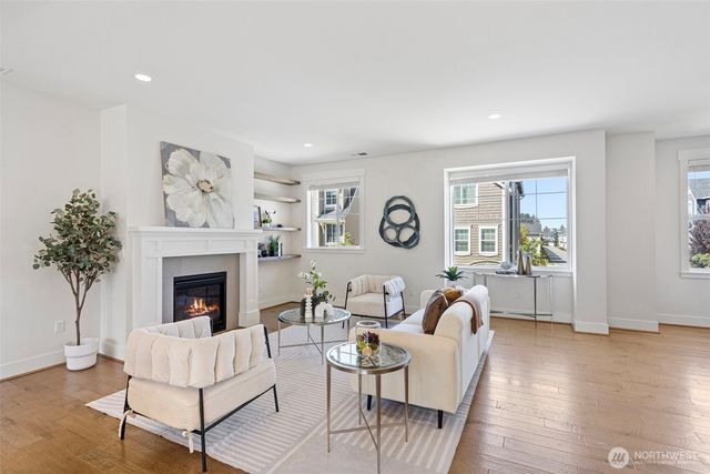 18521 46th Avenue SE, Bothell, WA 98012