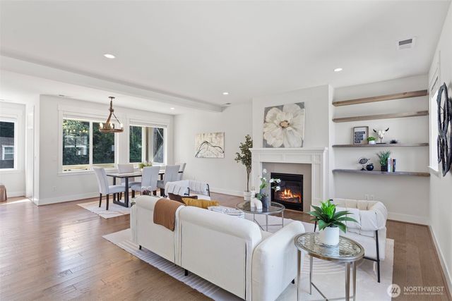 18521 46th Avenue SE, Bothell, WA 98012