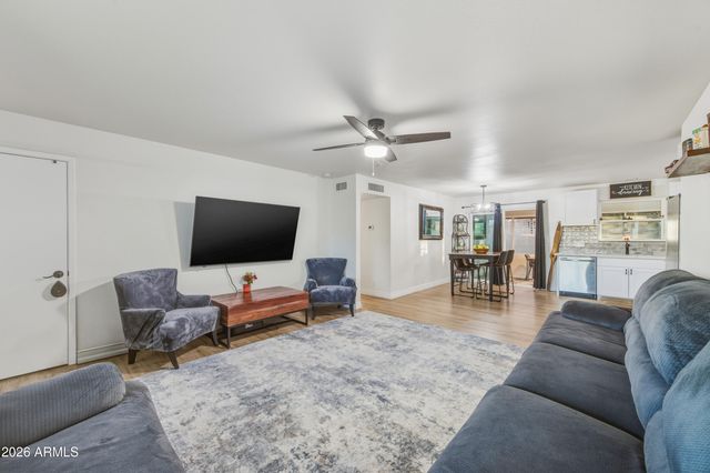 5909 E BOISE Street, Mesa, AZ 85205