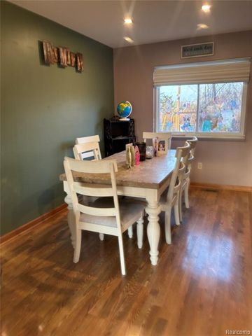 24816 Pamela Street, Flat Rock, MI 48134