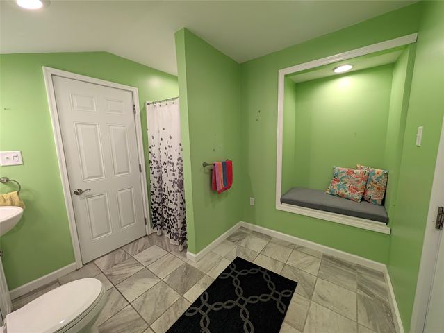 629 KAHKWA Boulevard, Erie, PA 16505
