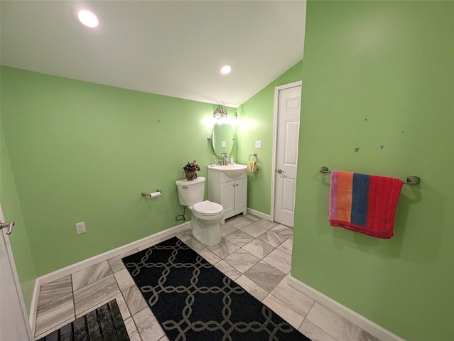629 KAHKWA Boulevard, Erie, PA 16505