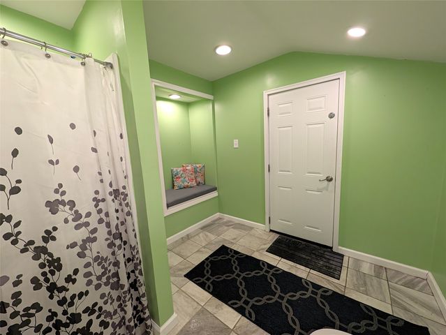 629 KAHKWA Boulevard, Erie, PA 16505