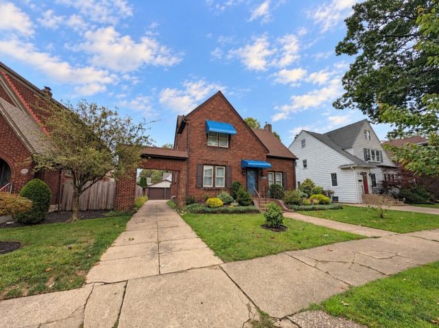 629 KAHKWA Boulevard, Erie, PA 16505